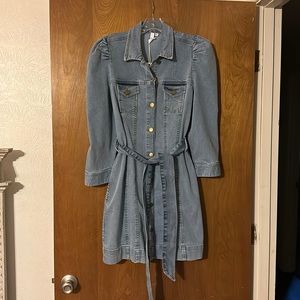 Denim dress with pockets
